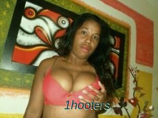 1hooters