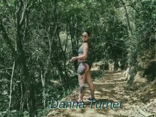 Danna_Turner