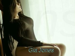 Gia_Jones