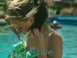 Hot_Riley