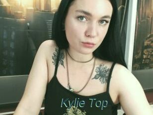 Kylie_Top