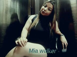 Mia_walker