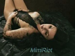 Mimi_Riot