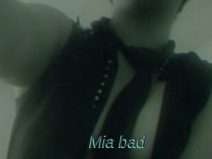 Mia_bad