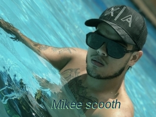 Mikee_scooth